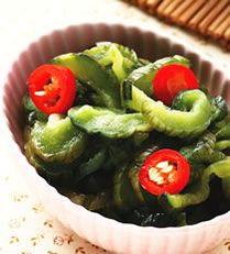 腌制的脆瓜怎么吃,腌制脆瓜的多重美味演绎